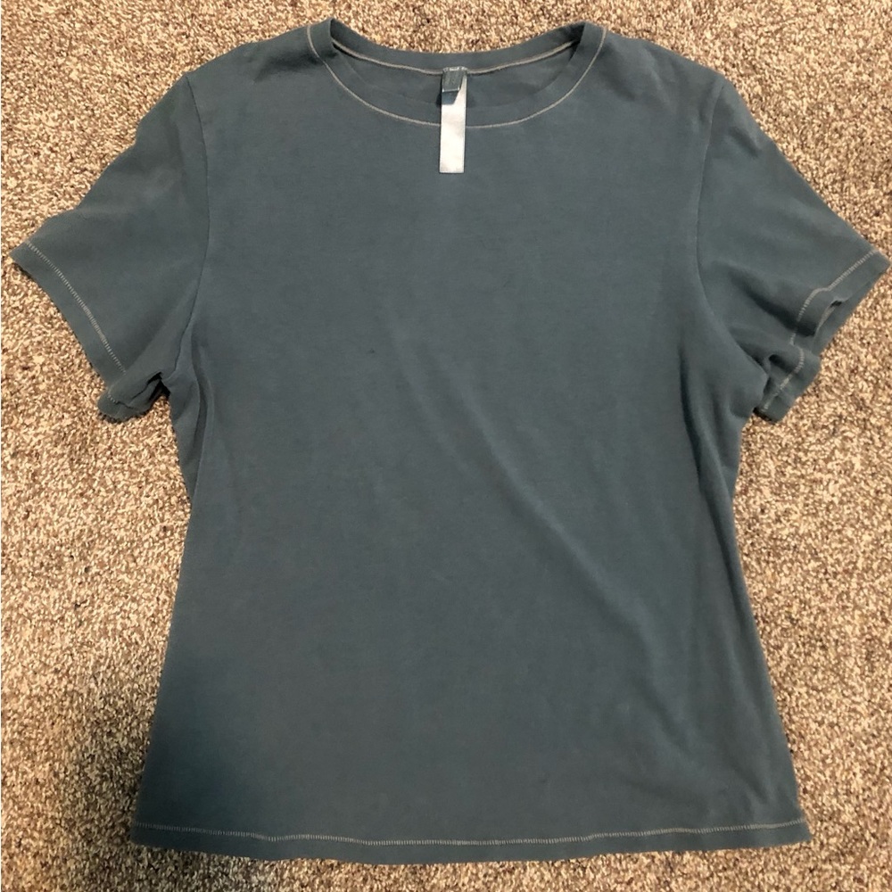 SKIMS tshirt